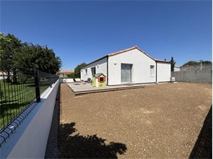 maison recente à la location -   85150  VAIRE, surface 87 m2 location maison recente - UBI470384060